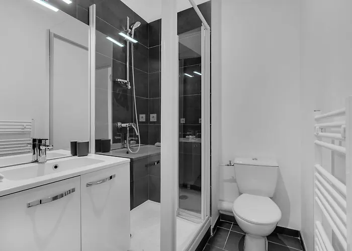 Terrasse Riquet - En Plein Coeur De *