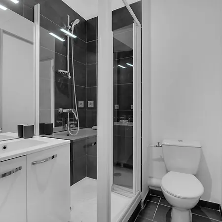 Terrasse Riquet - En Plein Coeur De *